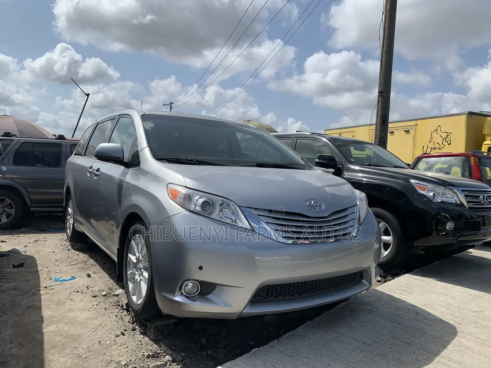 Toyota Sienna Limited AWD 7-Passenger 2013 Silver