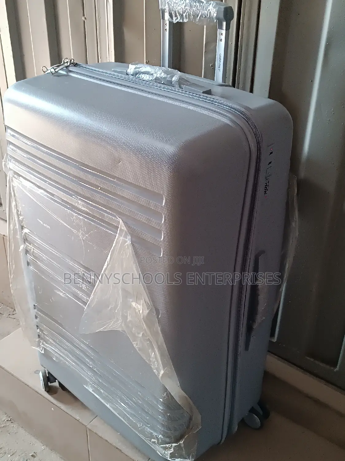 Big Unbreakable Elastic Rubber Travelling Luggage Box