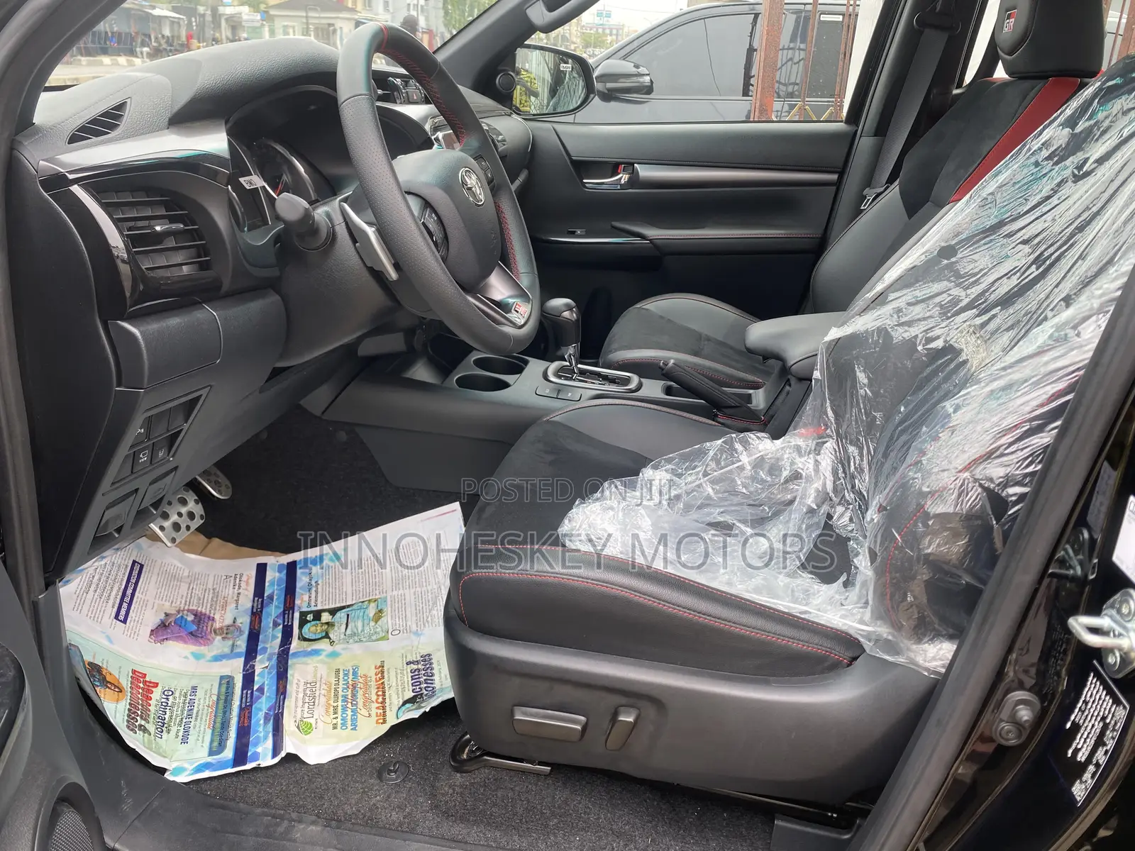 New Toyota Hilux 2023 Black
