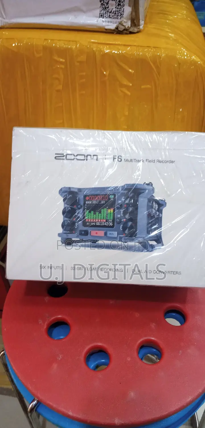 Zoom F6 Multi-Track Field Recorder