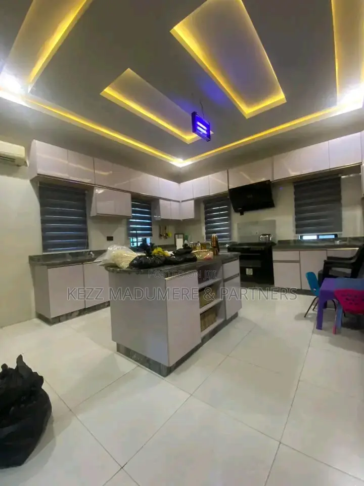 5bdrm Duplex in Cedarwood Estate, Port-Harcourt for sale