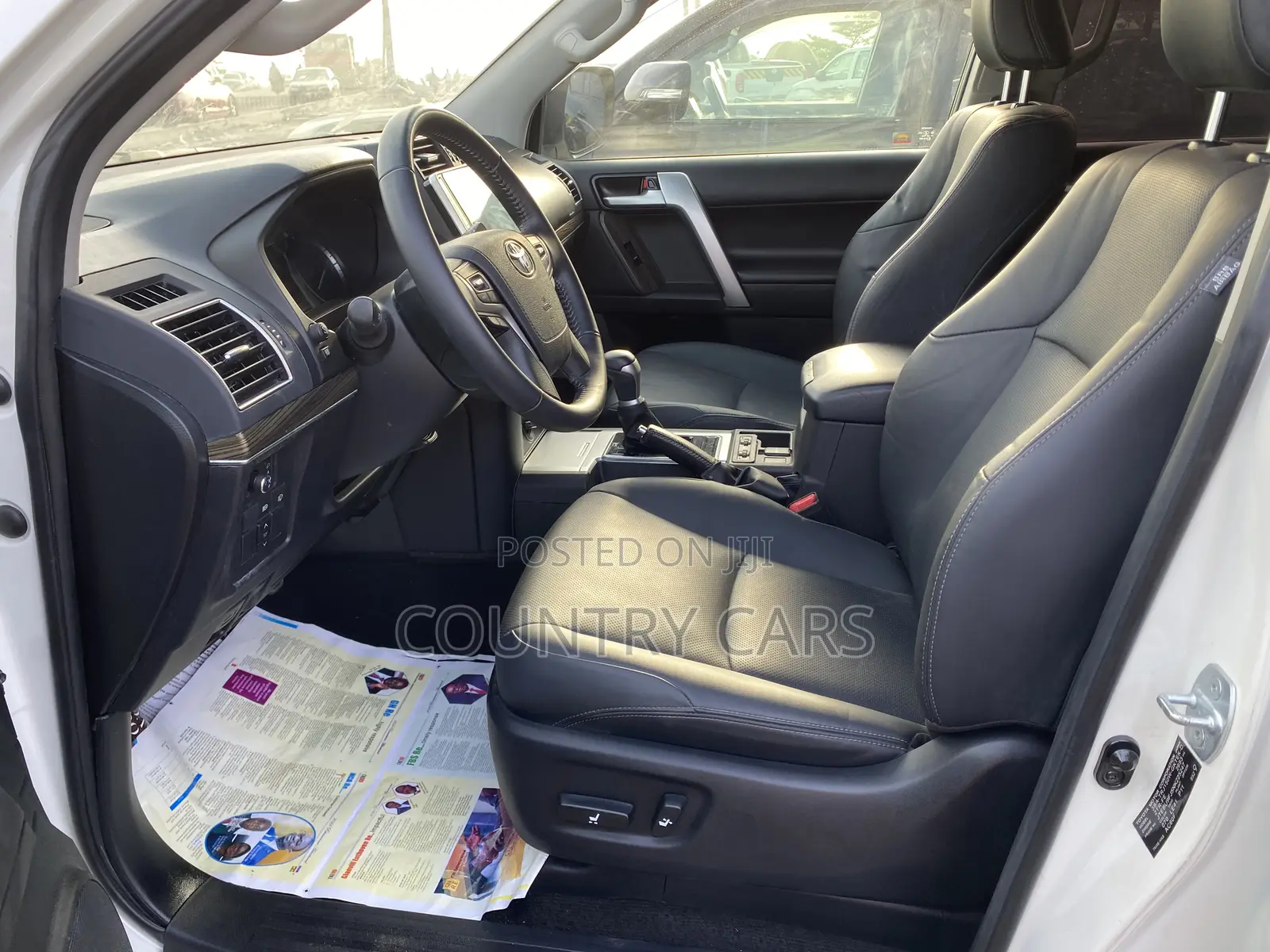 Toyota Land Cruiser Prado 2022 White