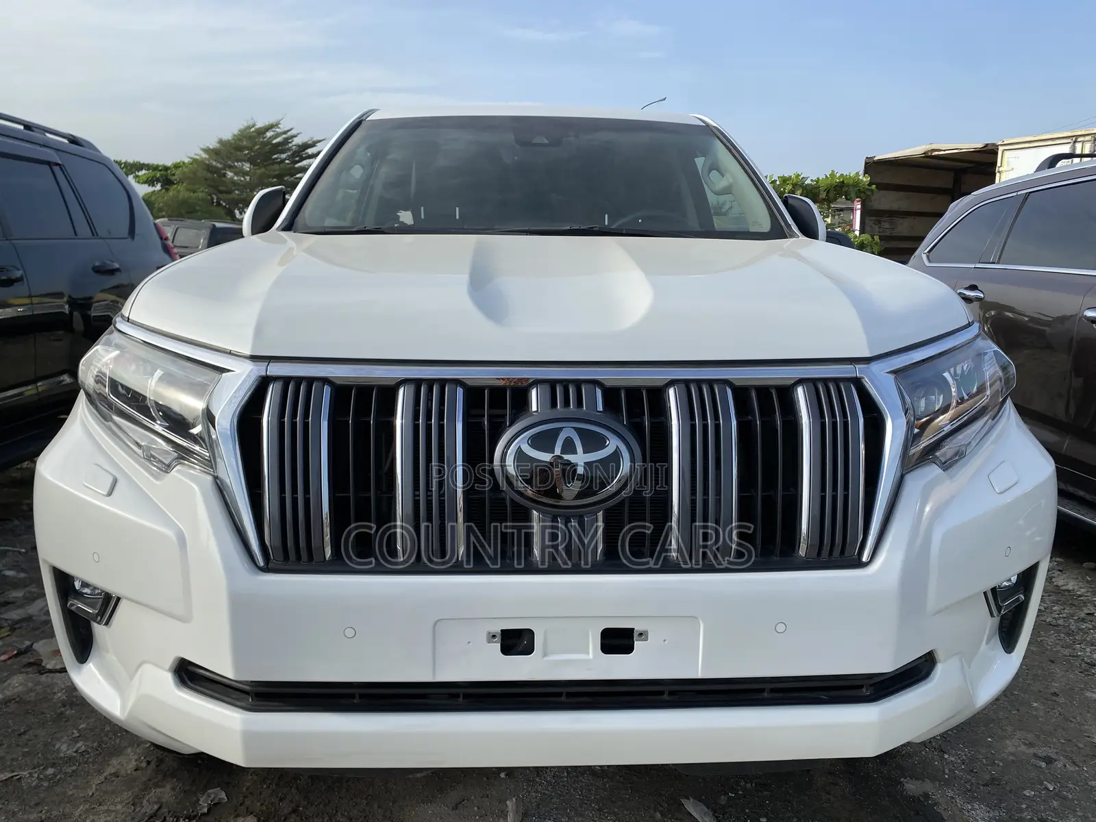 Toyota Land Cruiser Prado 2022 White