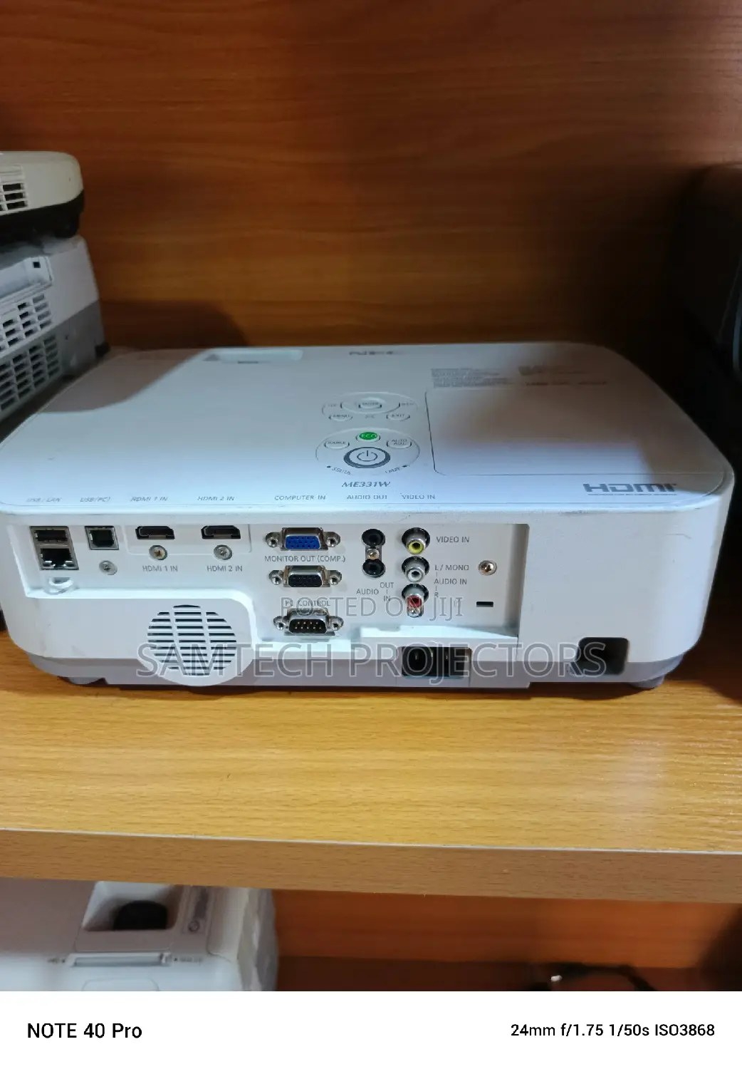 London Used NEC Projector With 2 HDMI Ports Here in Ikeja