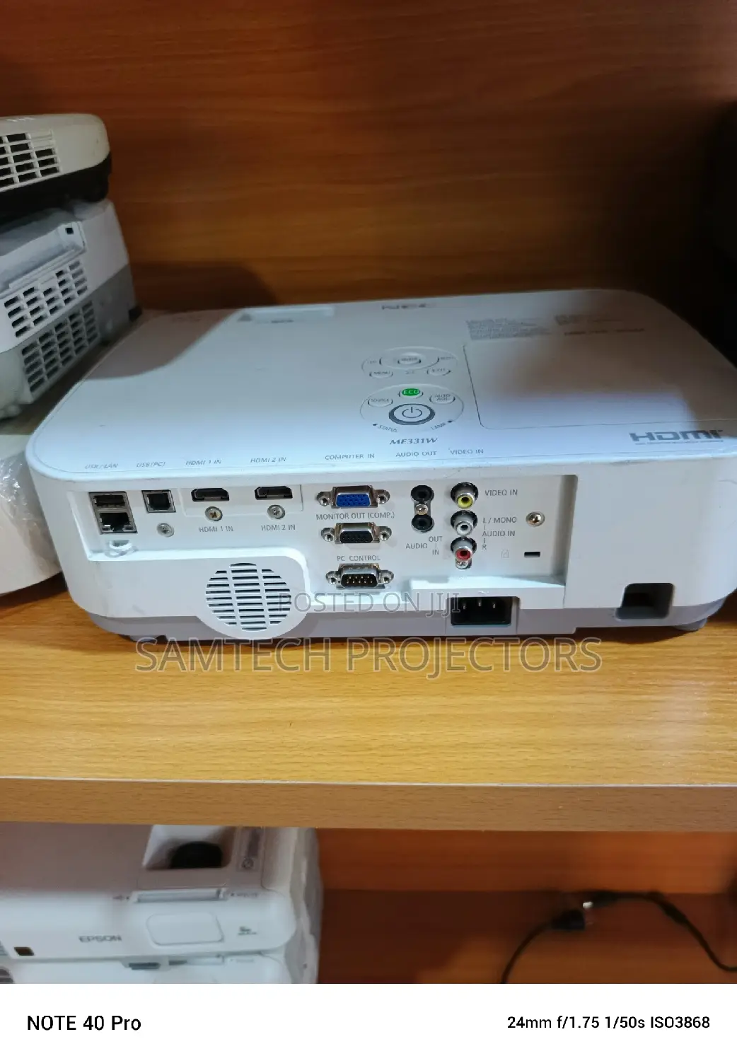 London Used NEC Projector With 2 HDMI Ports Here in Ikeja