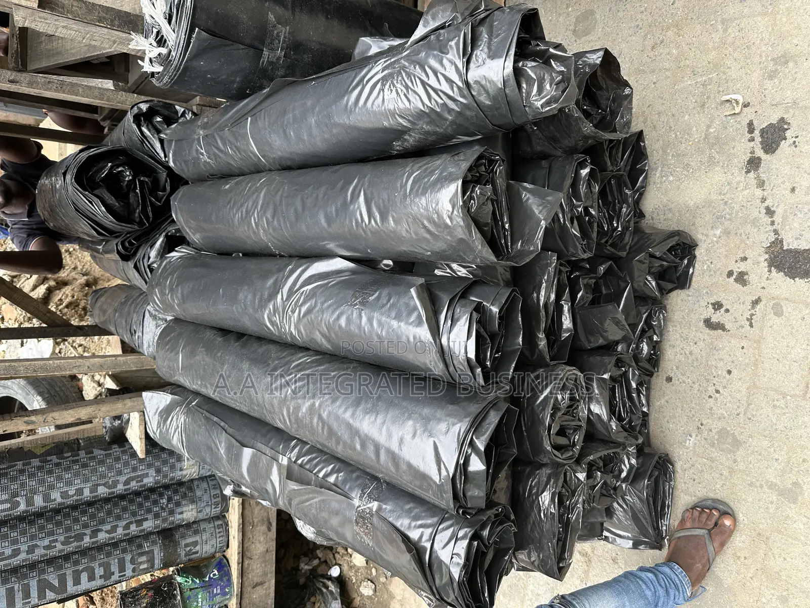 Construction DPM Black Polythene Nylon 25 Yards