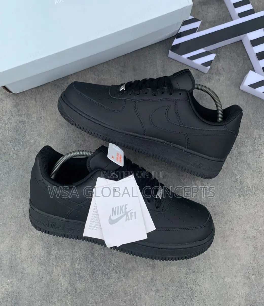 Nike Air Force 1 Low Black Sneakers