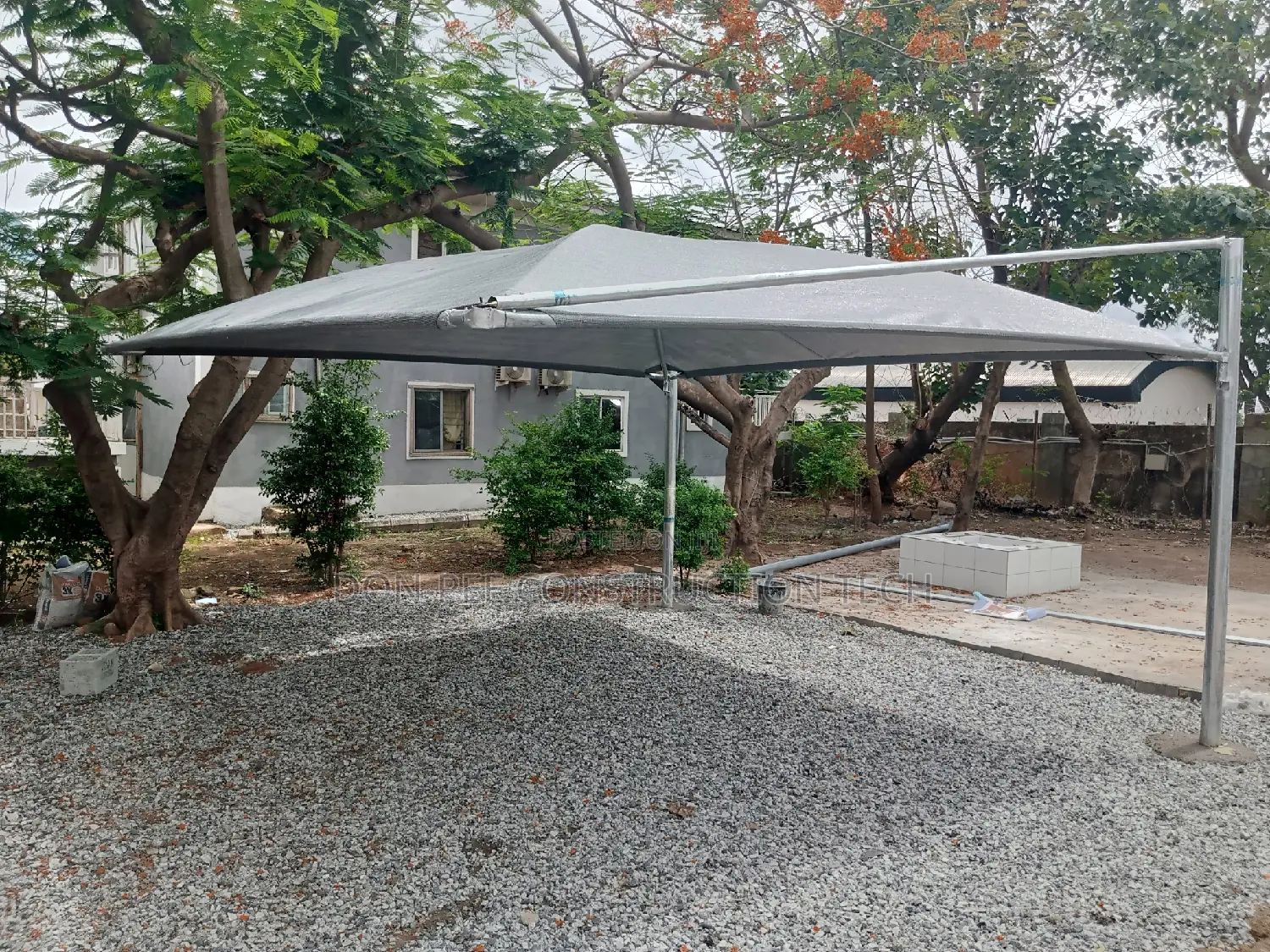 Solid Carport