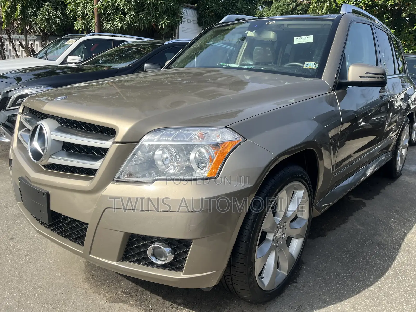 Mercedes-Benz GLK-Class 350 4MATIC 2011 Gold