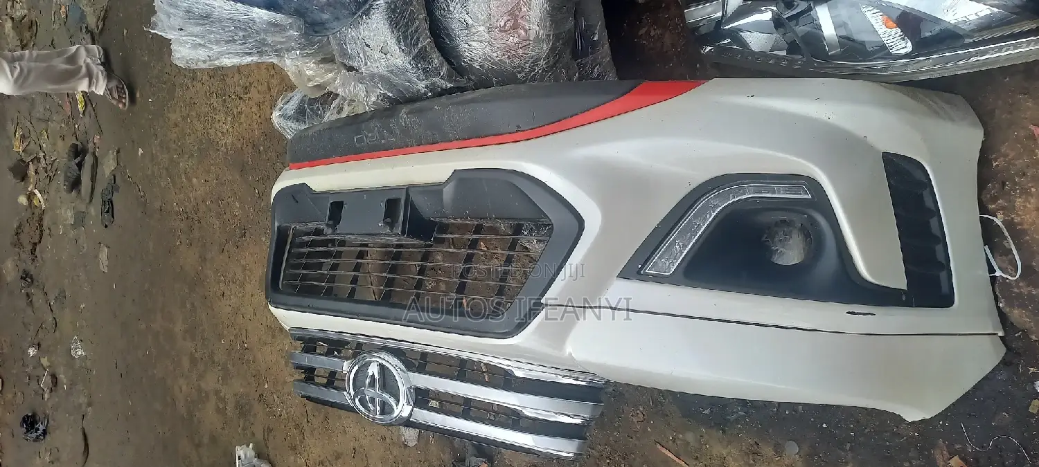 Complete Front Bumper Toyota Hilux 2015 Available Dm