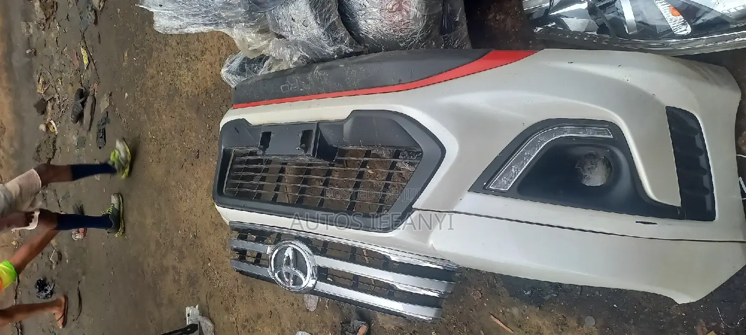 Complete Front Bumper Toyota Hilux 2015 Available Dm