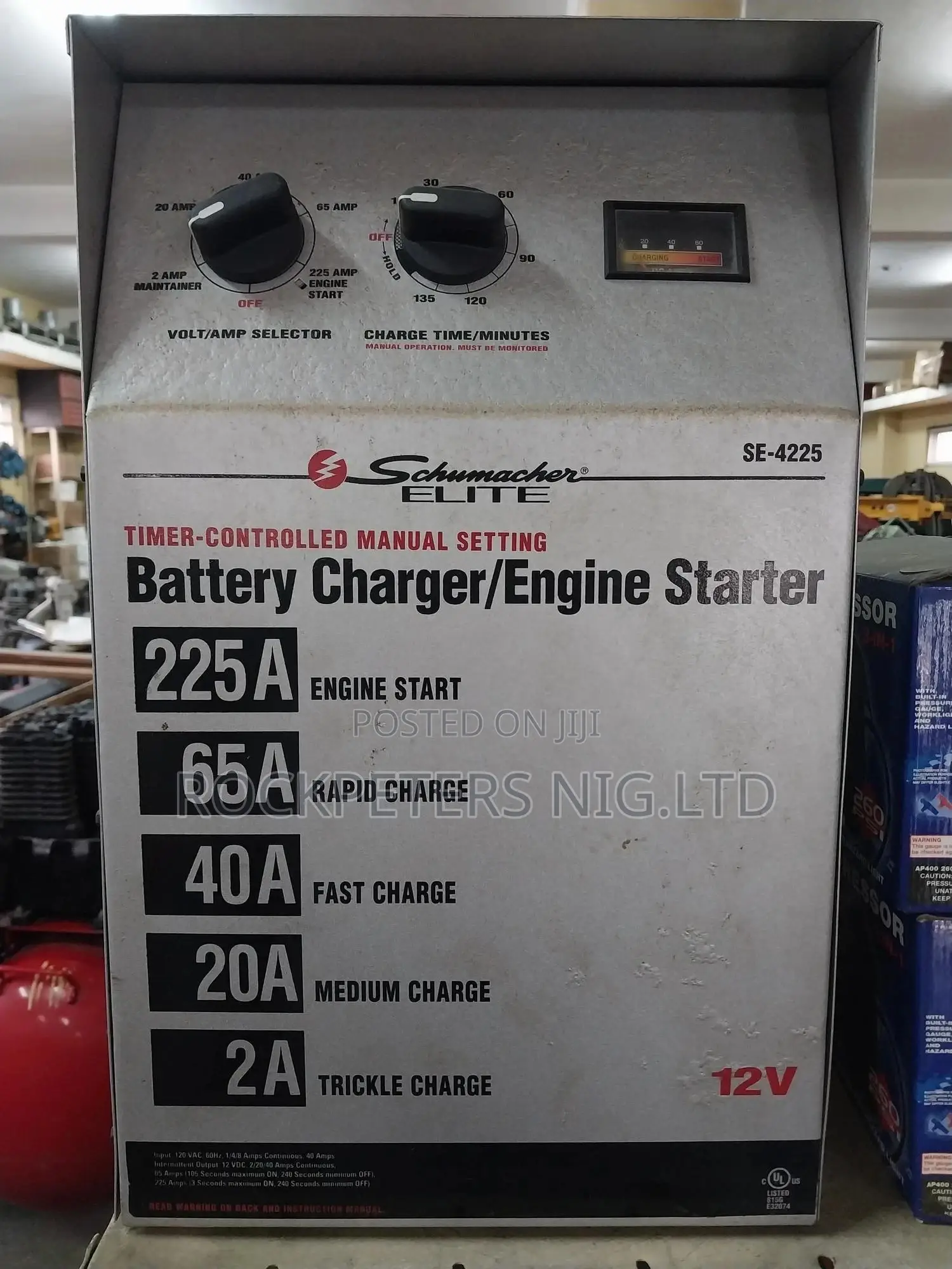Schumacher Se-4225 Battery Charger/Engine Starter