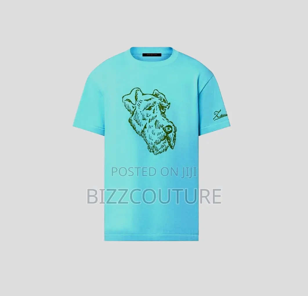 Original LOUIS VUITTON T-Shirts Available in Store
