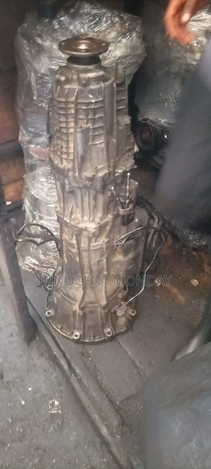 Nissan Infiniti FX35 2005 Transmission.