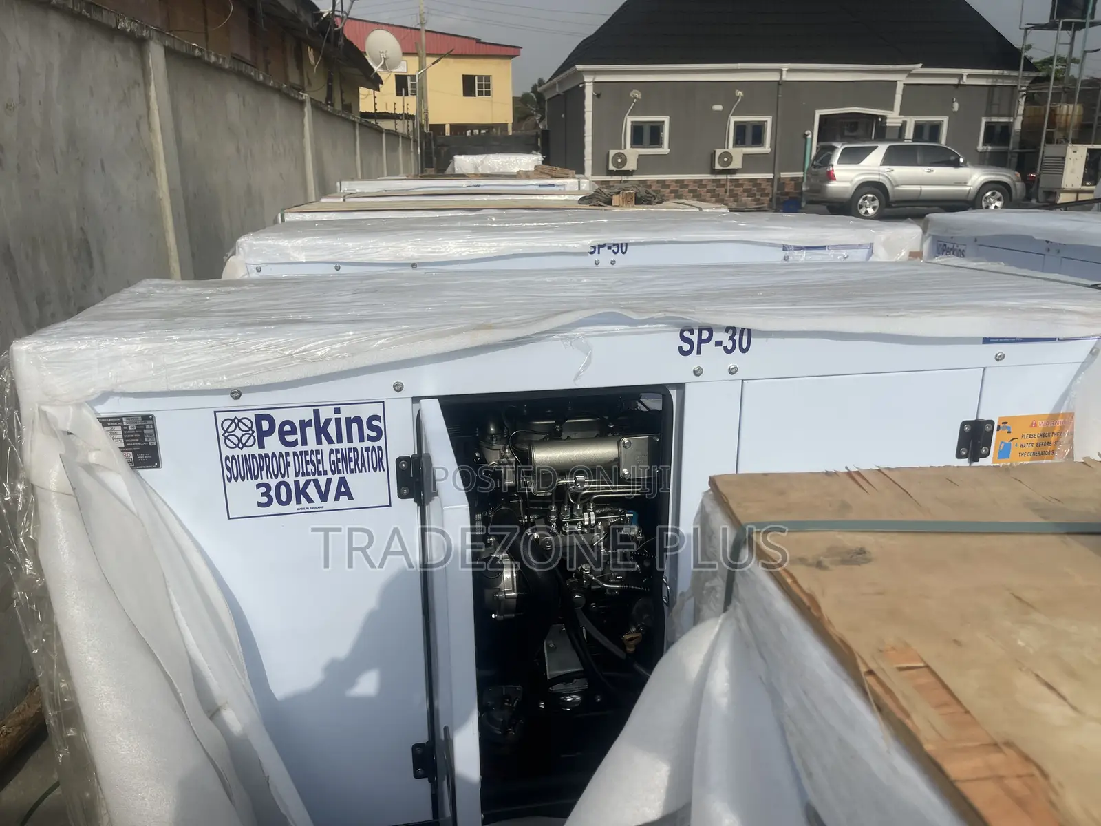 Afoedable Perkins 30kva 3phase DIESEL Soundproof Generator