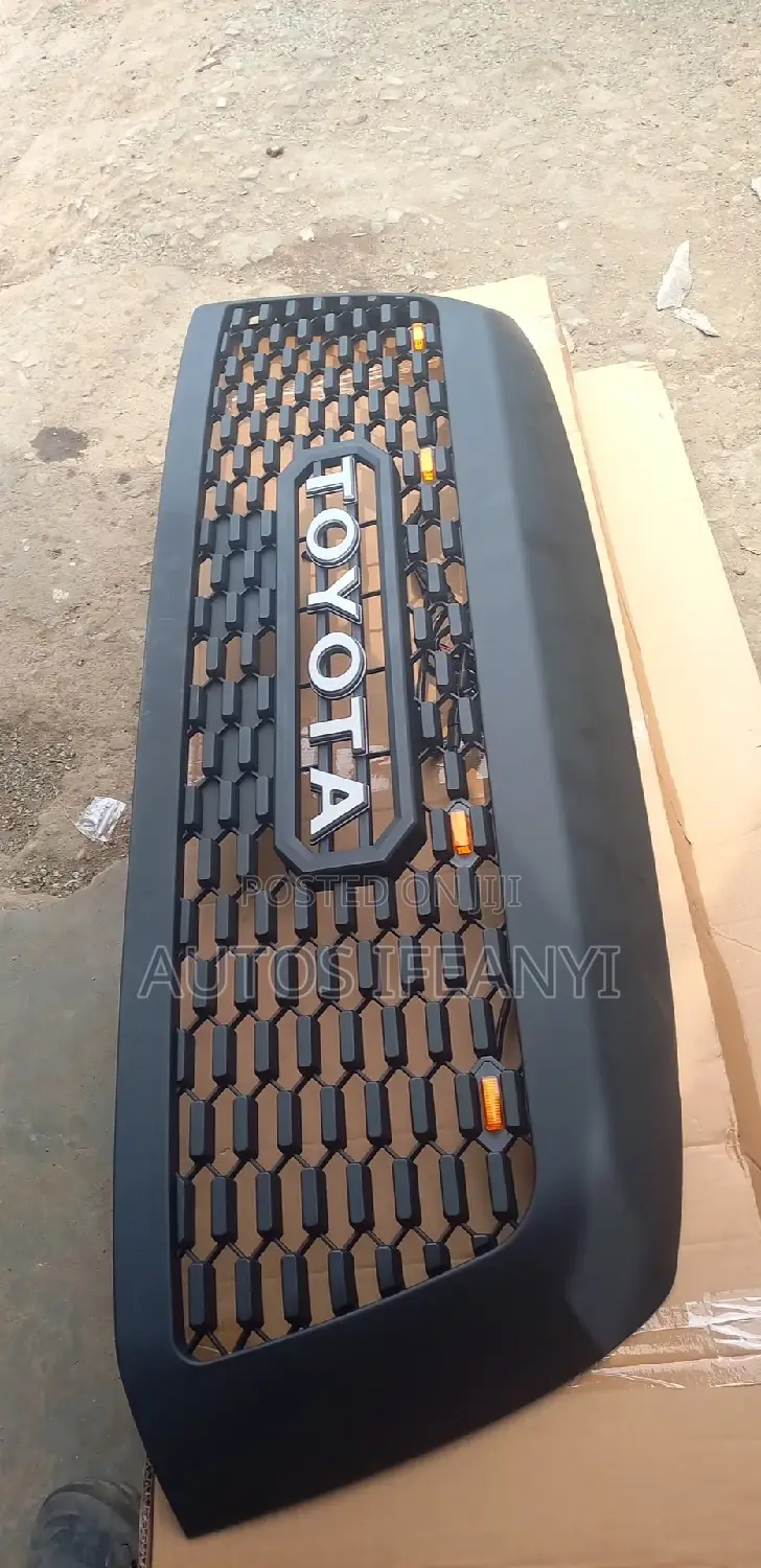 Front Grill Toyota Sequoia 2010 Available Dm