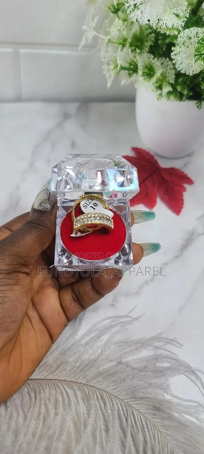 Non Tarnishing Gold Wedding Ring