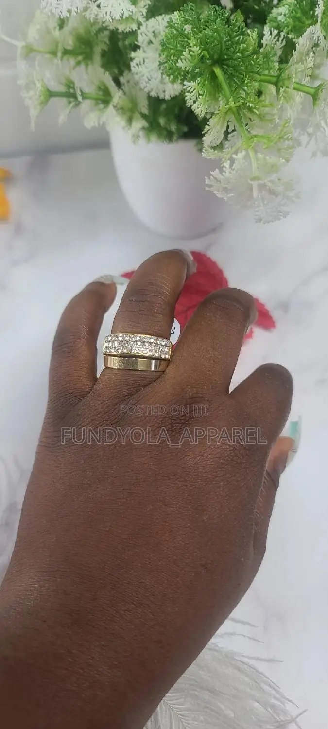 Gold Wedding Ring for Brides