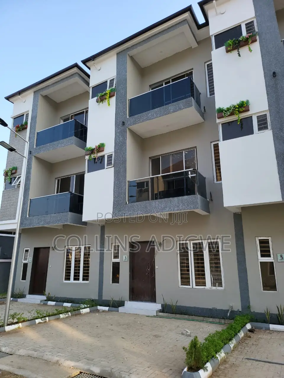 4bdrm Duplex in Ikate for sale
