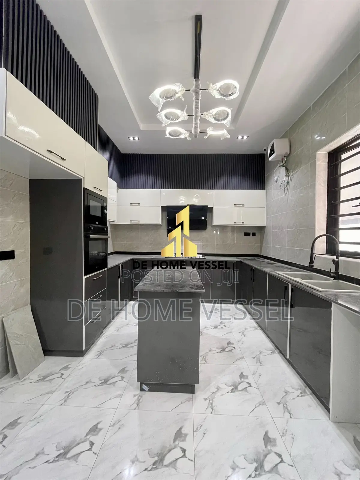 4bdrm Duplex in Lekki for sale