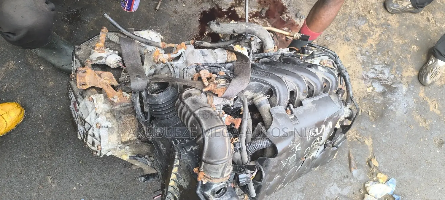 Complete Toyota Yaris Engine and Gearbox  1nz