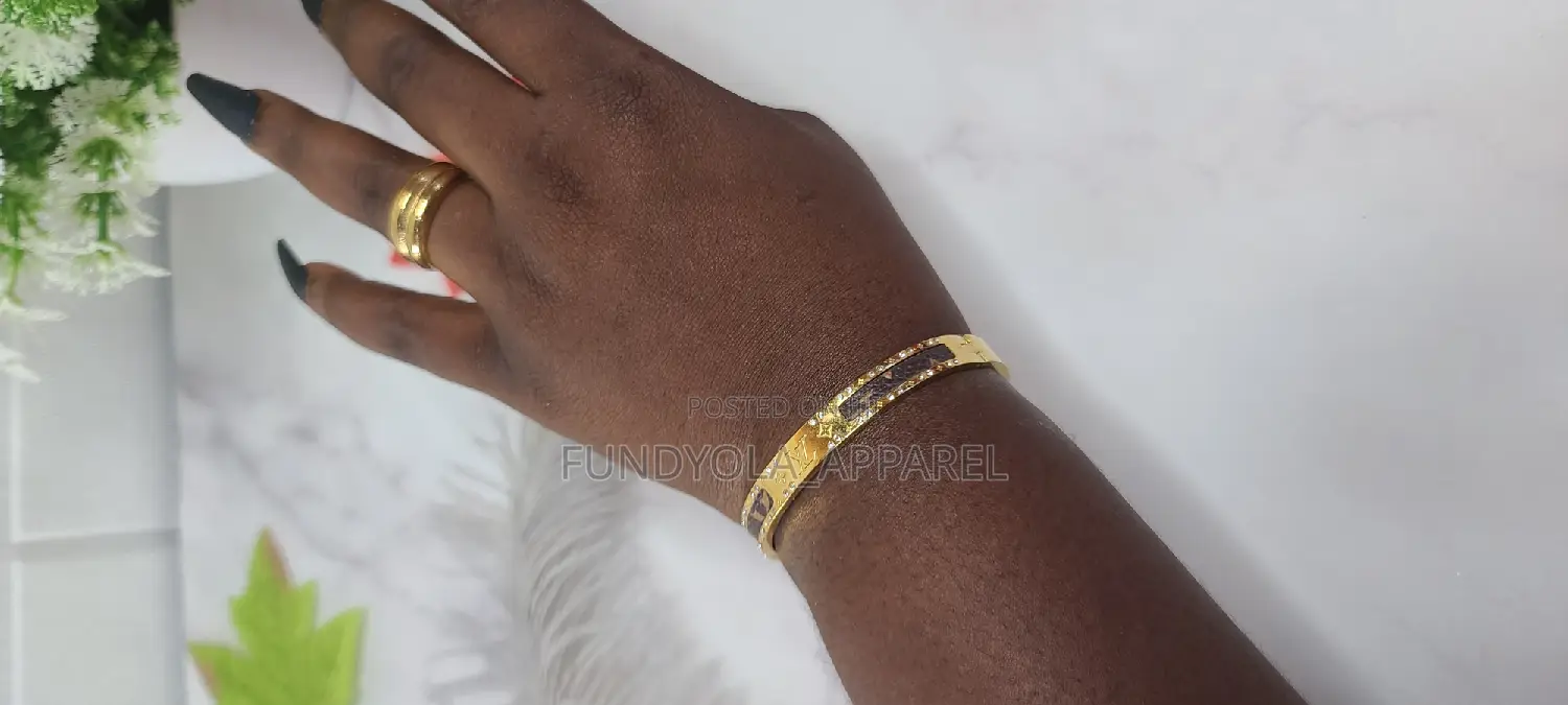 Quality Female Steel Wrist Gold Bangle