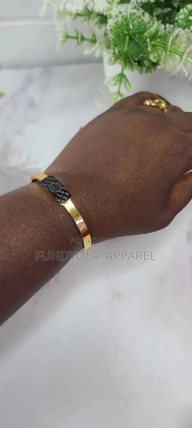 Quality Female Steel Wrist Gold Bangle