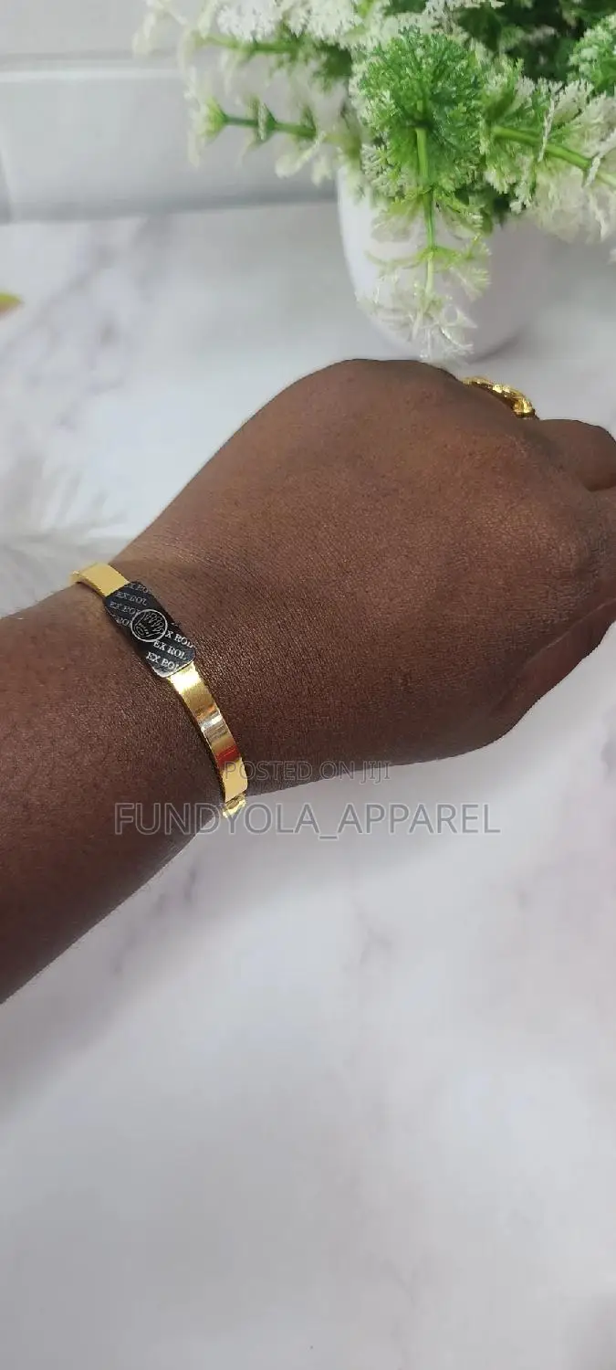 Quality Female Steel Wrist Gold Bangle