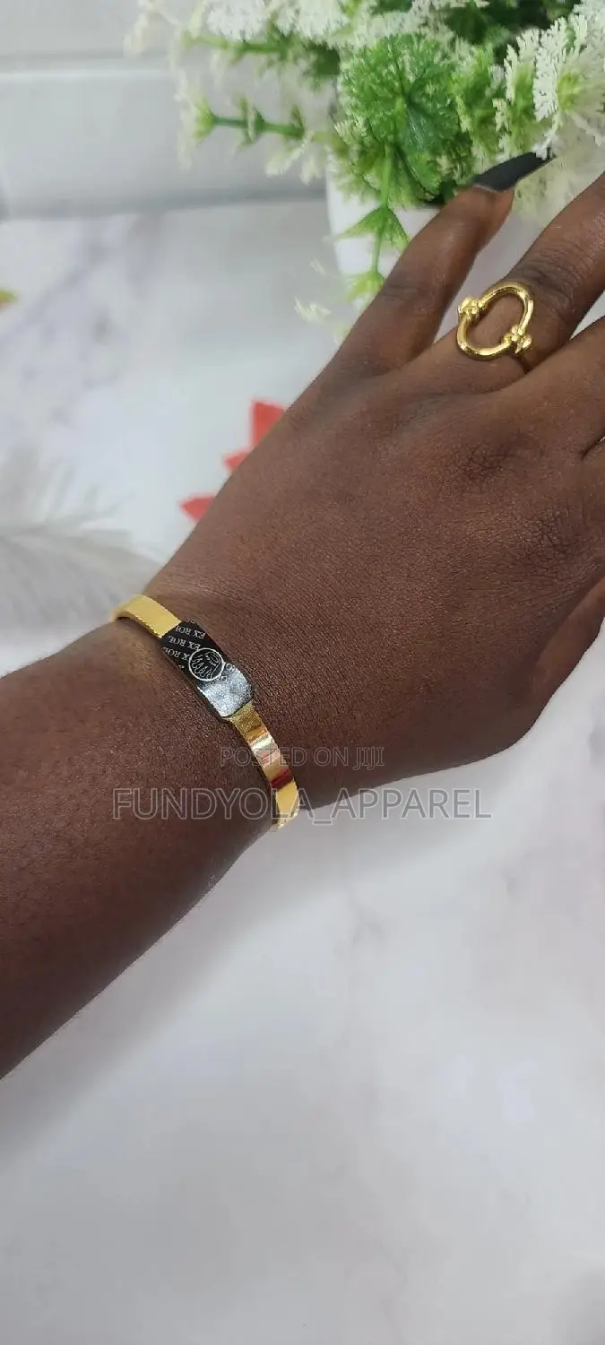 Quality Female Steel Wrist Gold Bangle