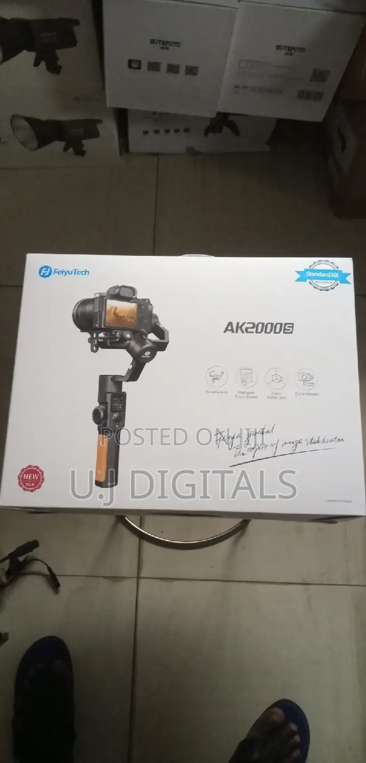 Feiyu-Tech AK2000S Camera Gimbal
