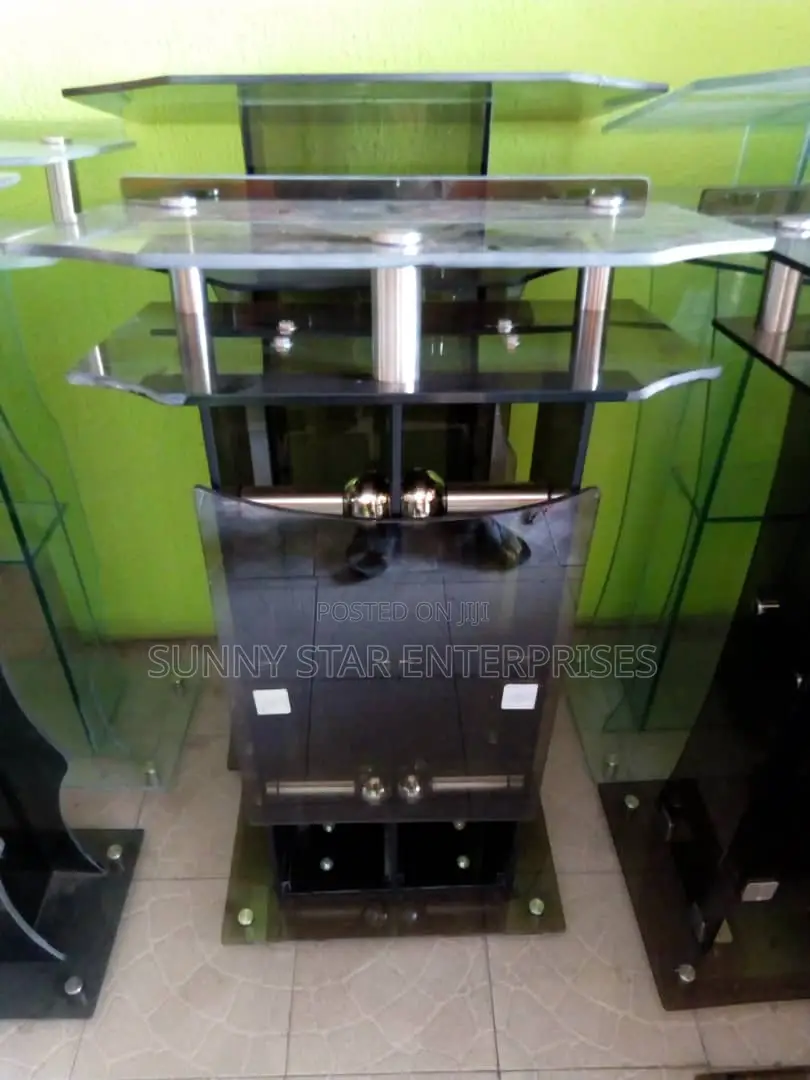 High Quality Thick Glass Pulpit