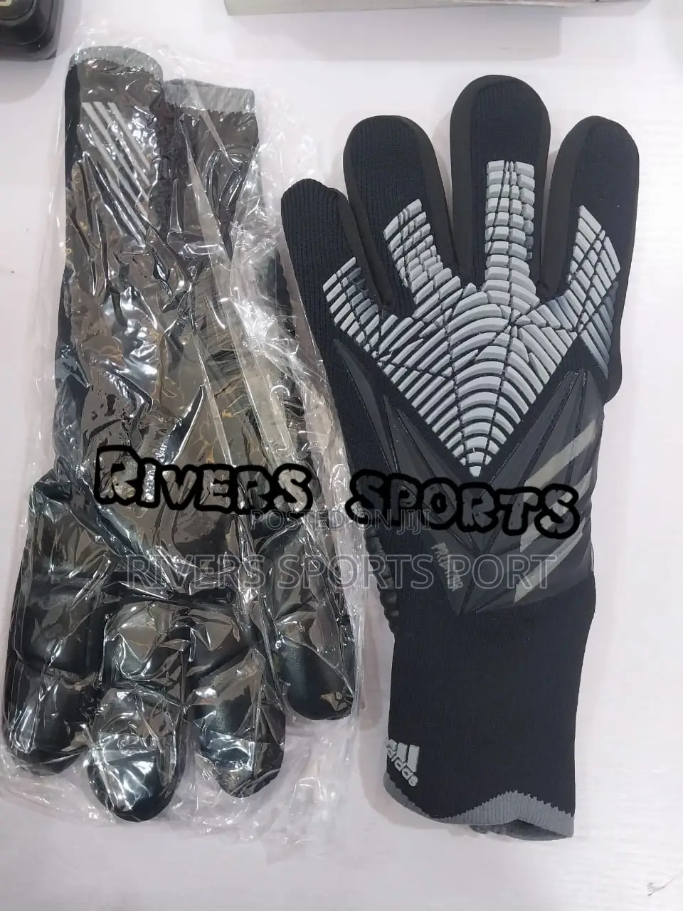 Adidas Predator Keeper's Glove