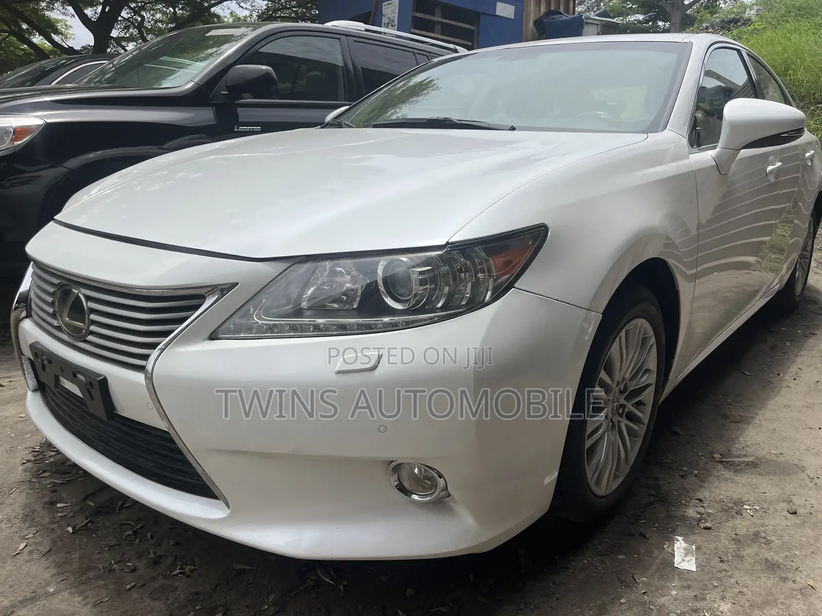 Lexus ES 350 FWD 2014 White