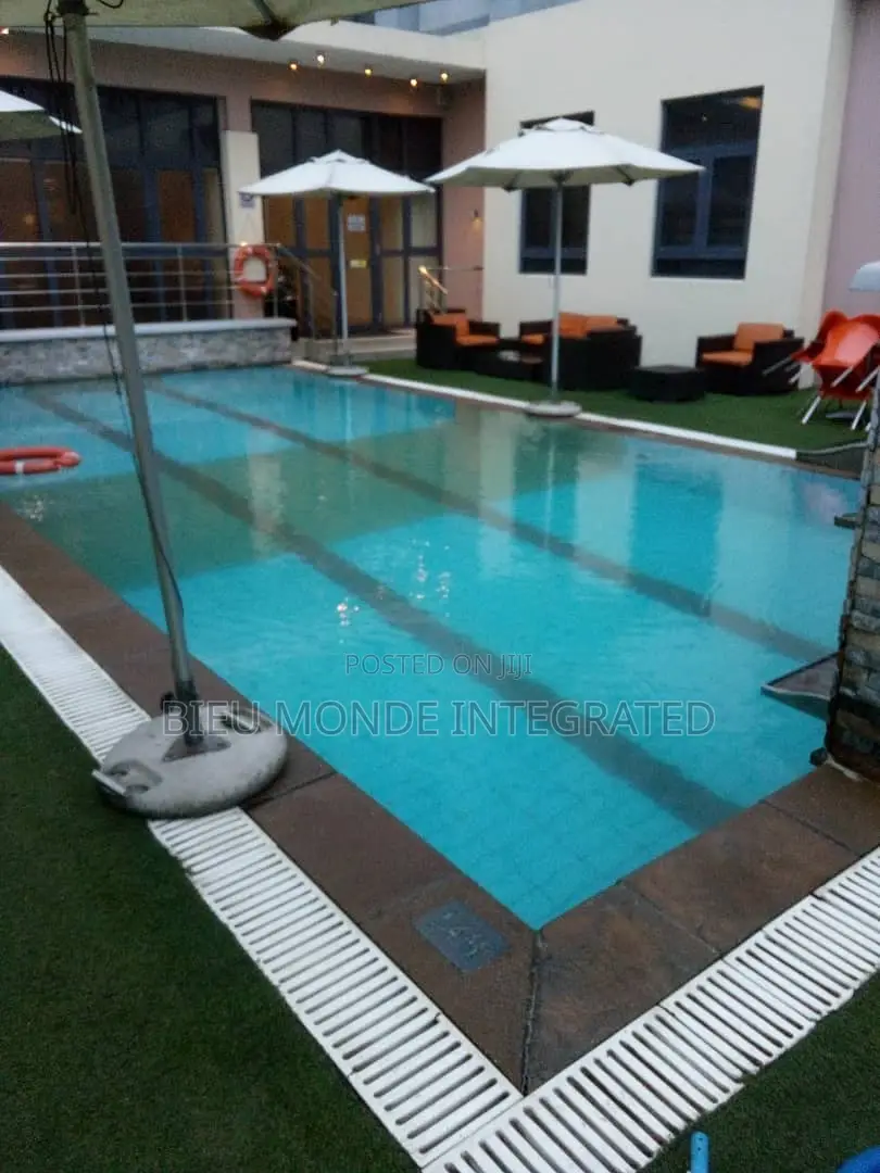 Luxury Swimming Pool Construction