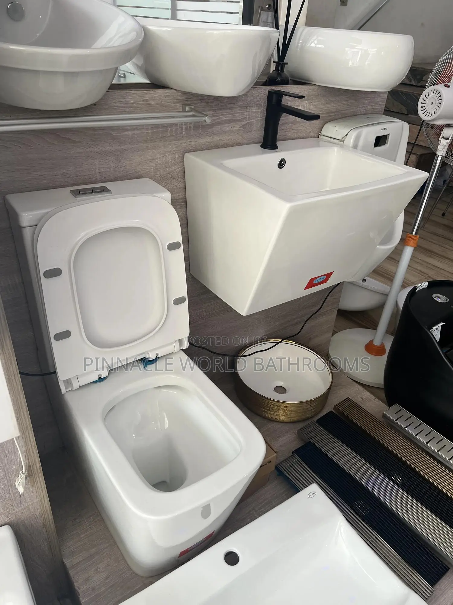 Master Italy Set Wc With Wall Basin