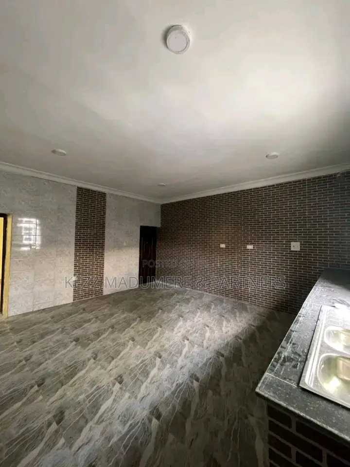 5bdrm Duplex in Dr Peter Odili , for sale