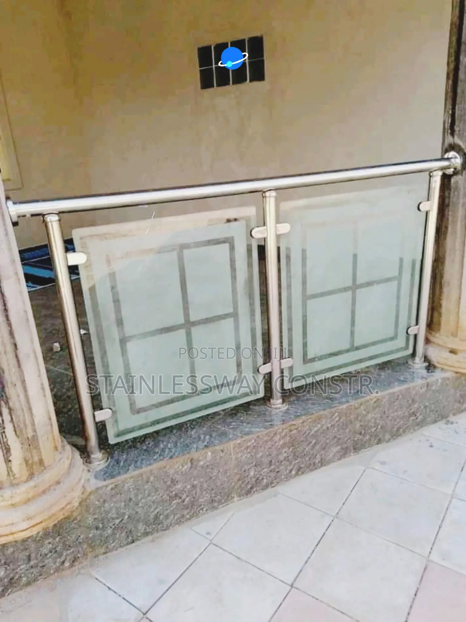 Frosted Glass Railing Santi