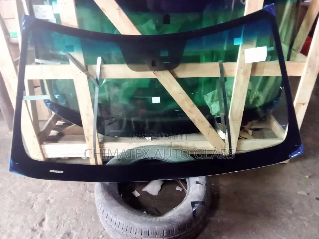 Kia Soul 2010 Windscreen Glass