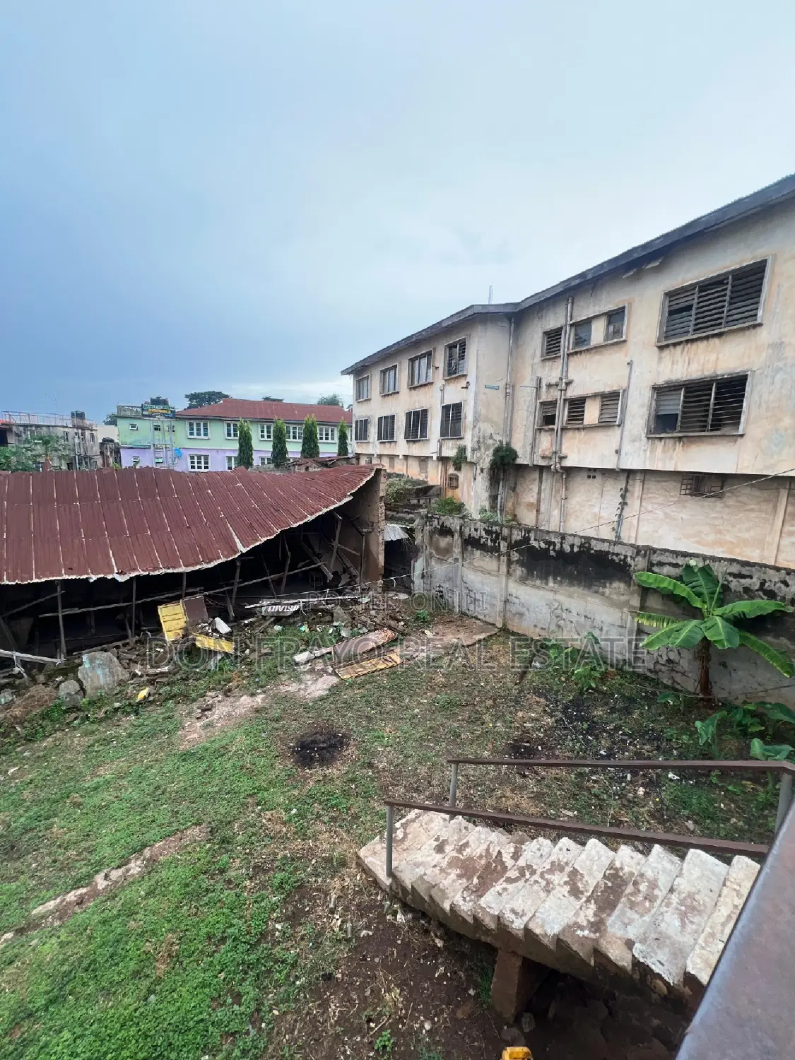 1250 SQM Land Facing Sango / Mokola Express Near Premier