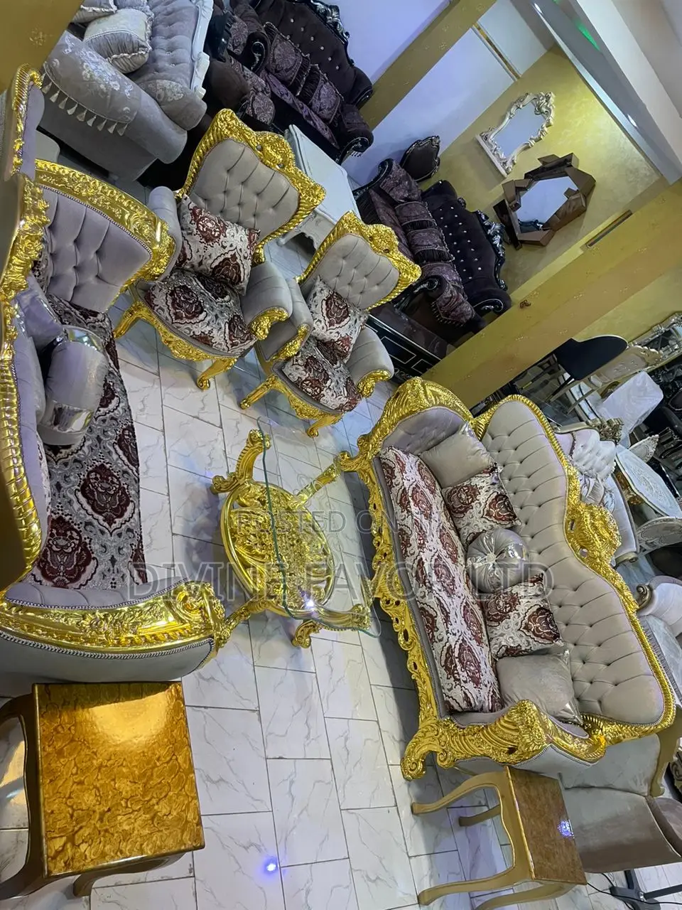 Royal Luxury Sofa for a Sitting Room.