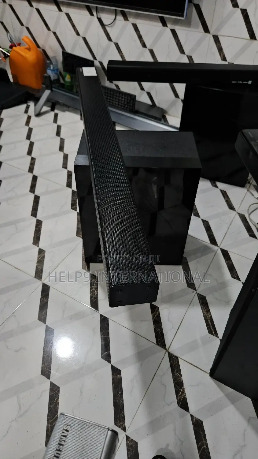 3D Samsung Soundbar H550 410w Subwoofer Dolby Digital 5.1 Ch
