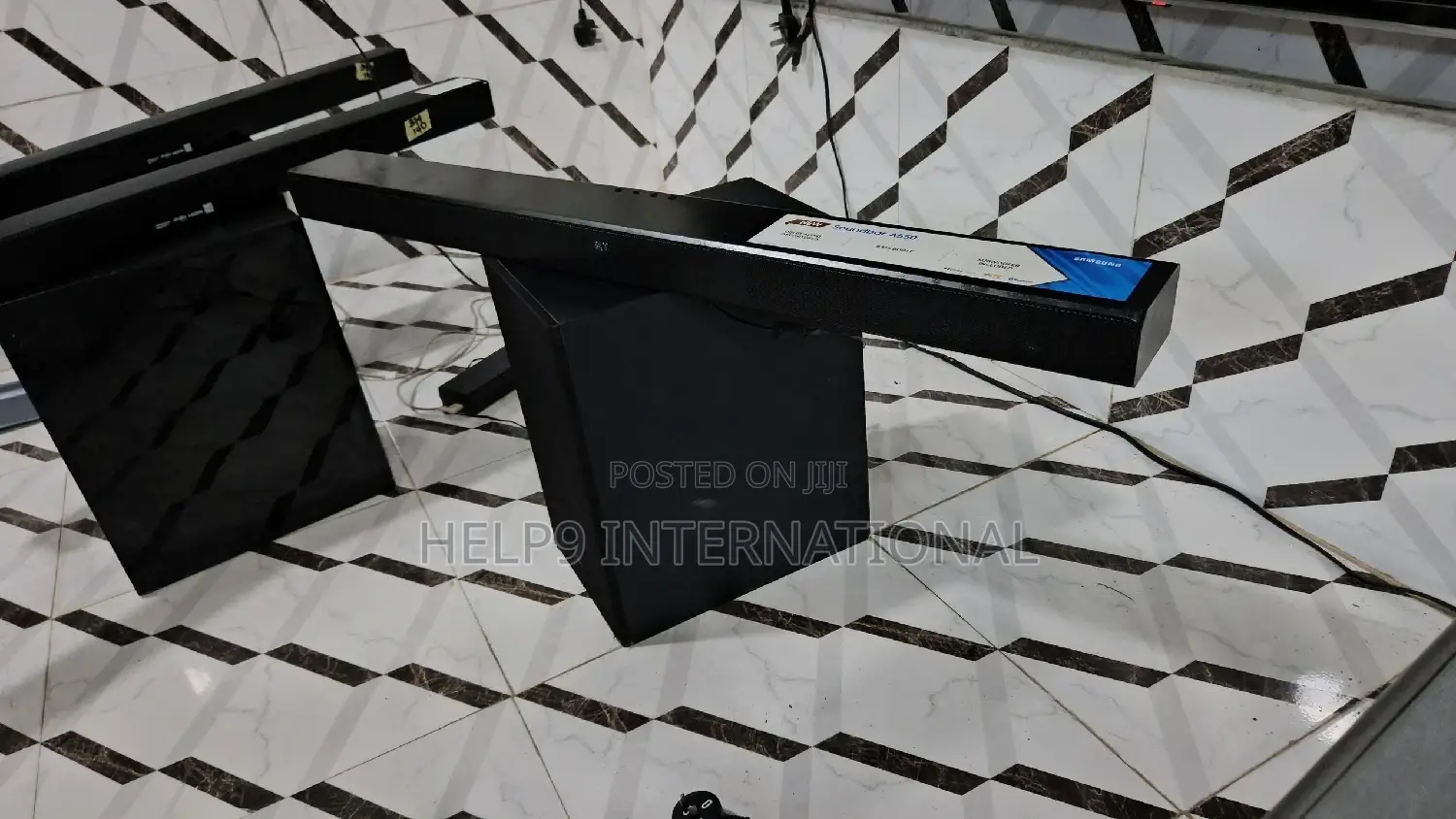 3D Samsung Soundbar H550 410w Subwoofer Dolby Digital 5.1 Ch