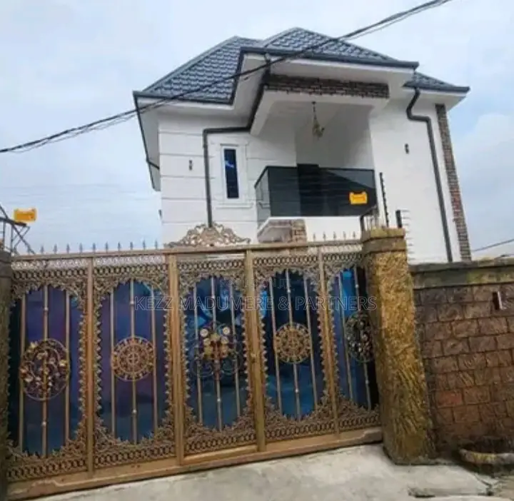 3bdrm Duplex in Rumuigbo , Port for sale