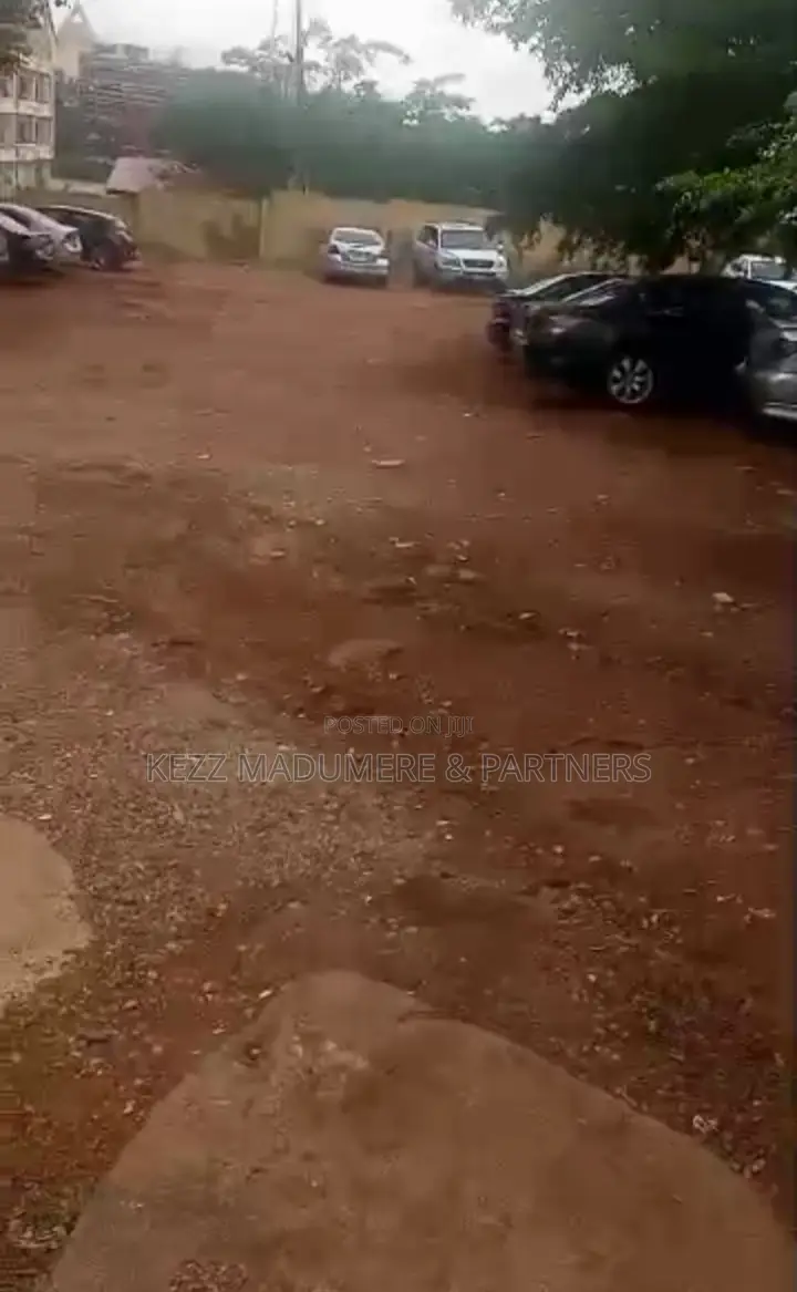 For Sale : Commercial 2000 SQMTRS of Land
