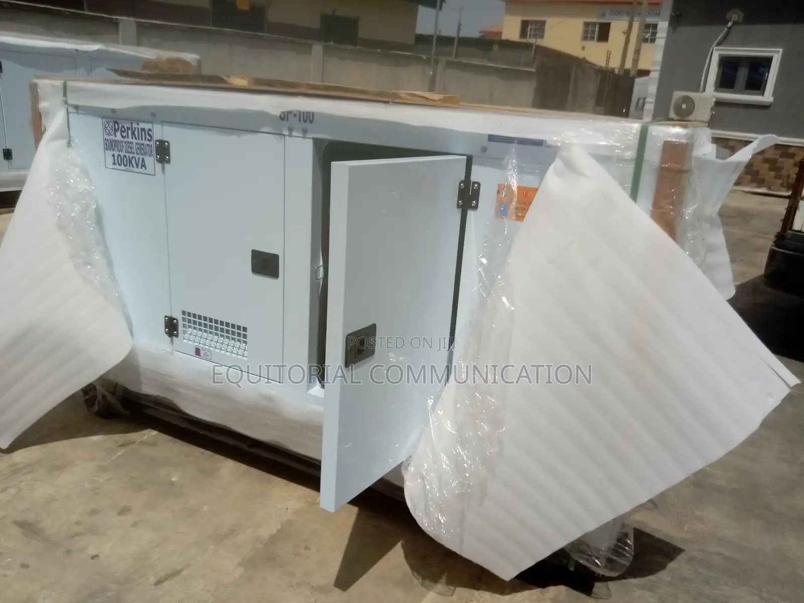 100 Kva 3 Phase PERKINS Powered Diesel( Generator)