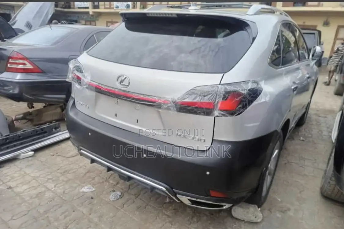 Rx350 2010 Upgraded Tail Backlight Available as Seen
