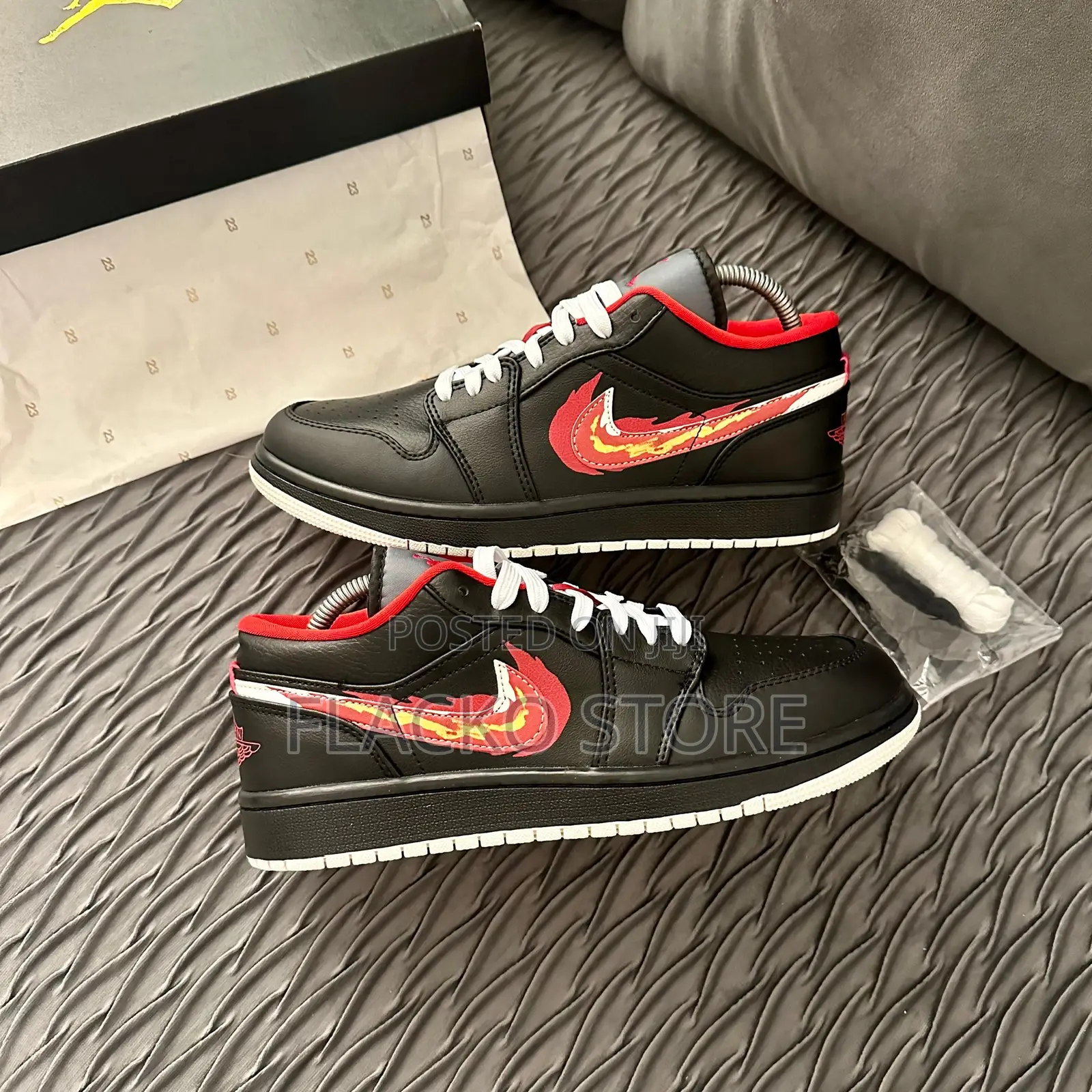 Original Nike Air Jordan 1 Low Flaming Swoosh Sneakers