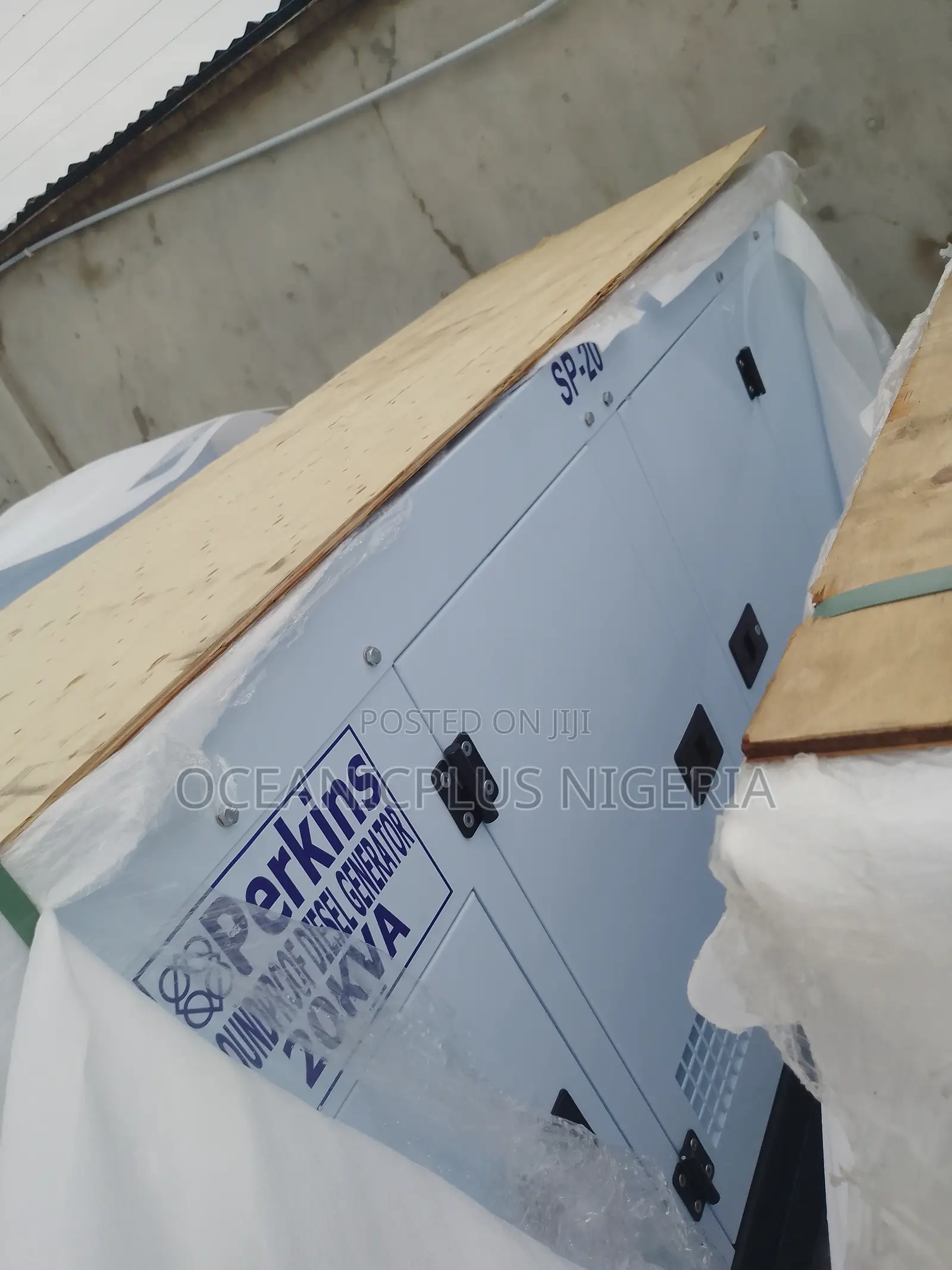 New in Perkins 20kva DIESEL Generator