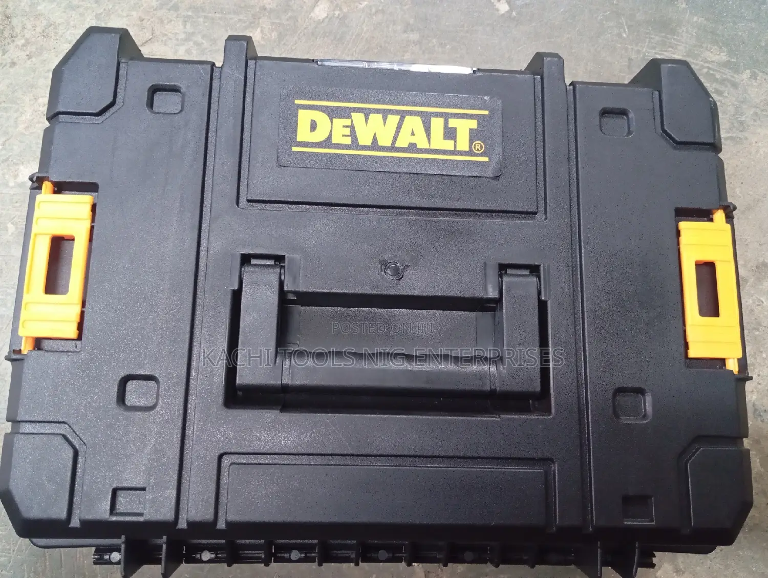 4 1/2 Dewalt Cordless Grinding Machine