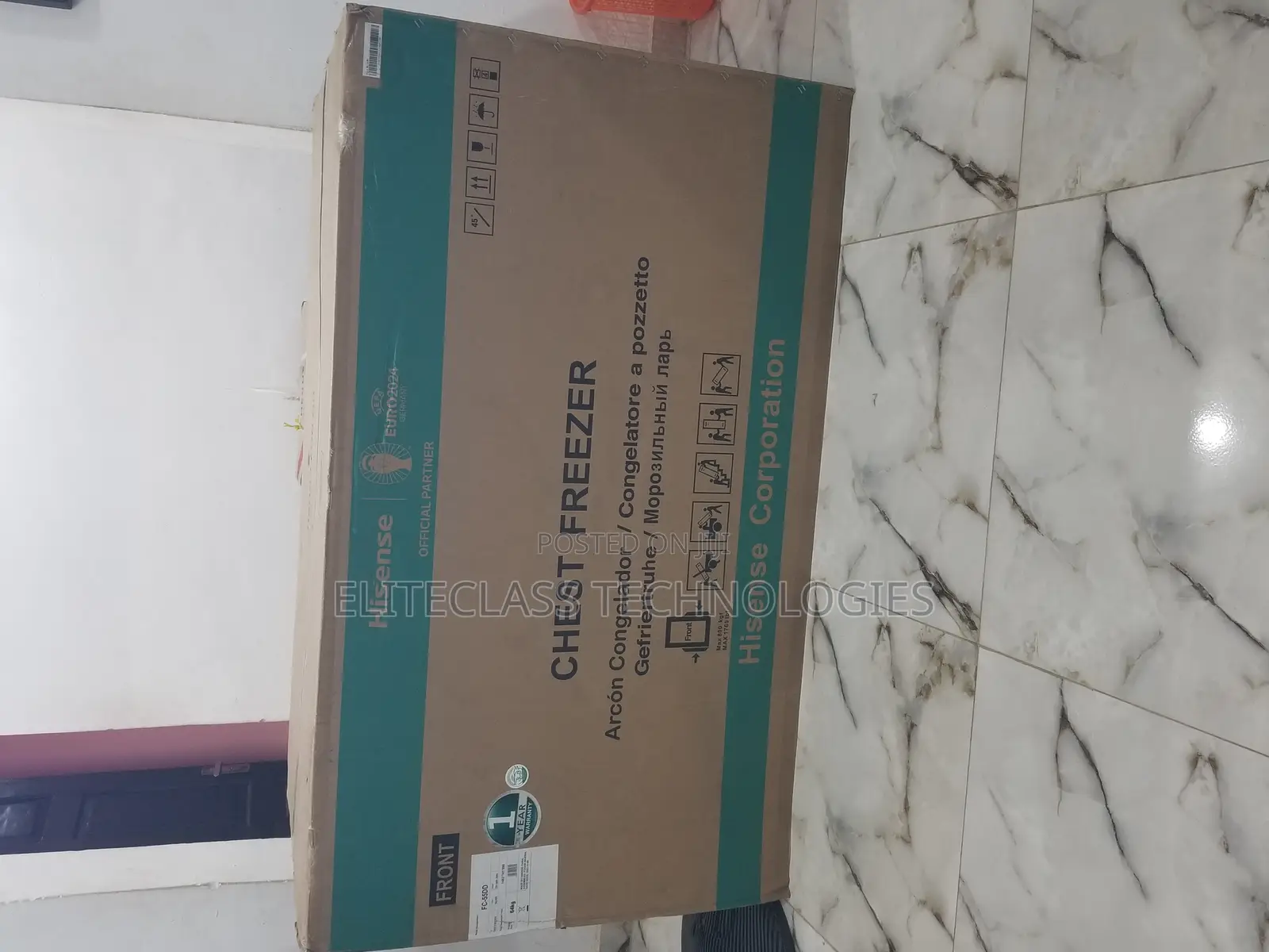 User - Friendly FC-55DD Hisense Chest Freezer 420L.